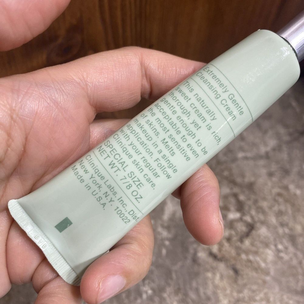 Clinique Extremely Gentle Cleansing Cream Rare Special Size . 7/8oz - Picture 3 of 3